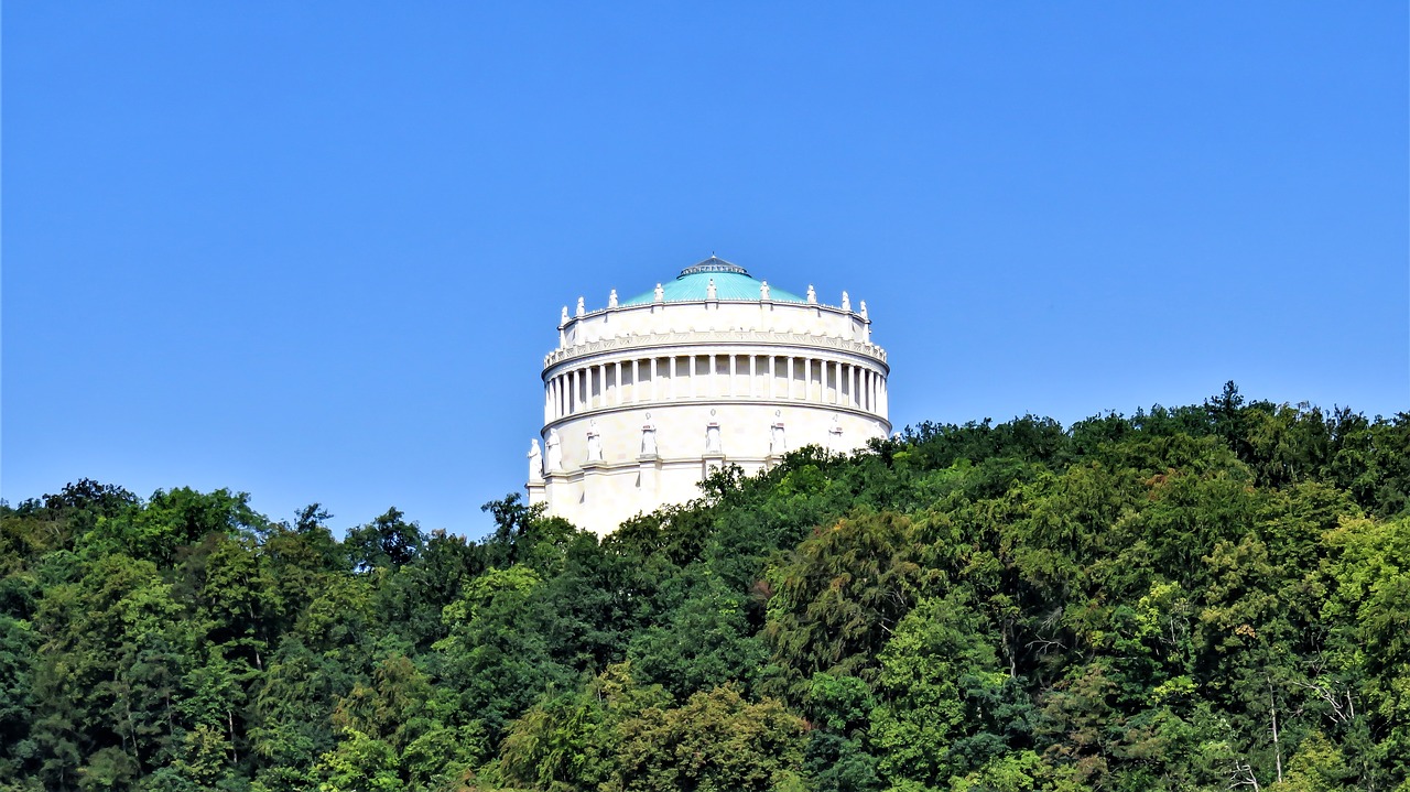 befreiungshalle  kelheim  bavaria free photo