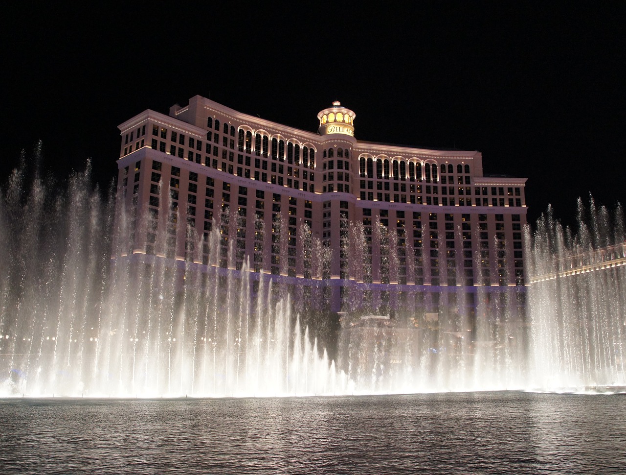 belagio fountain las vegas fountain free photo