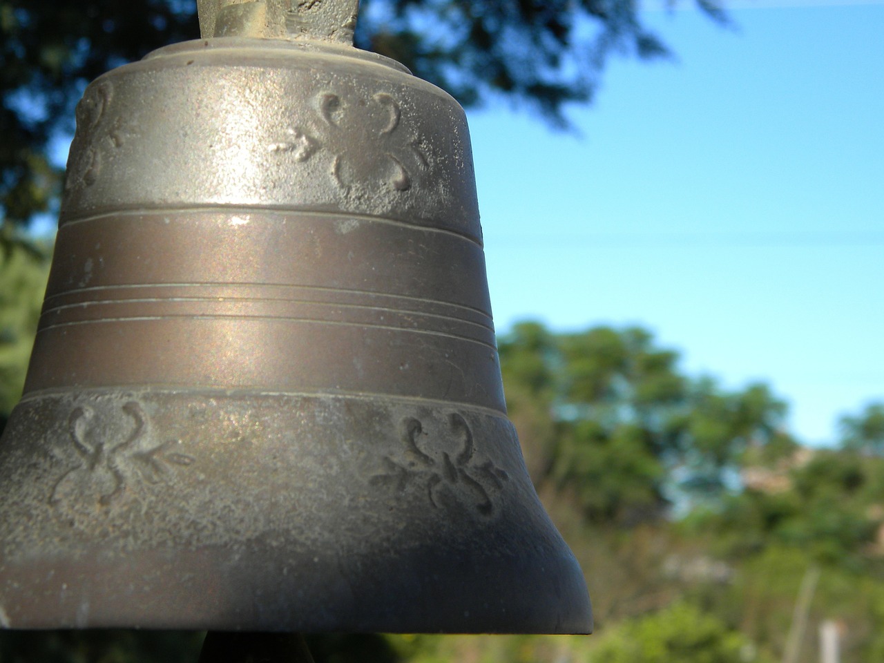 bell old iron free photo