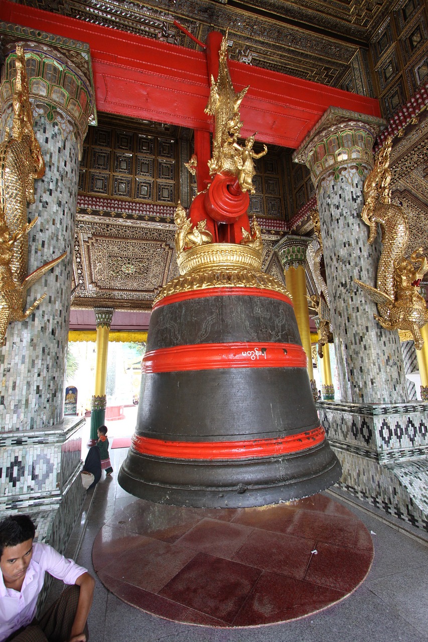bell shwedagon golden pagoda free photo