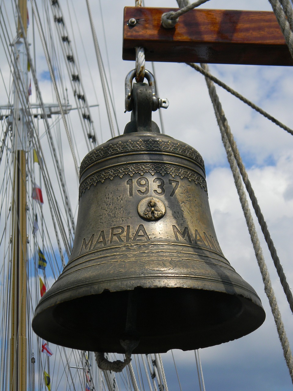 bell sailing ship sea free photo