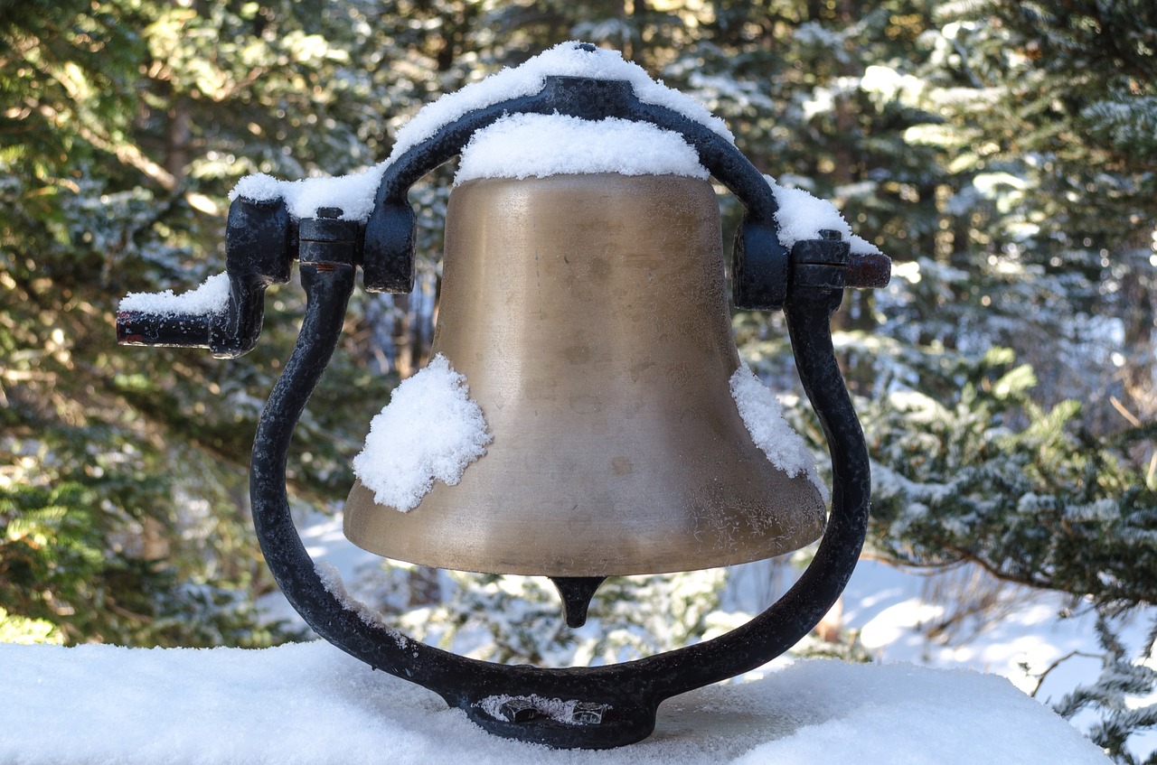 bell snow winter free photo