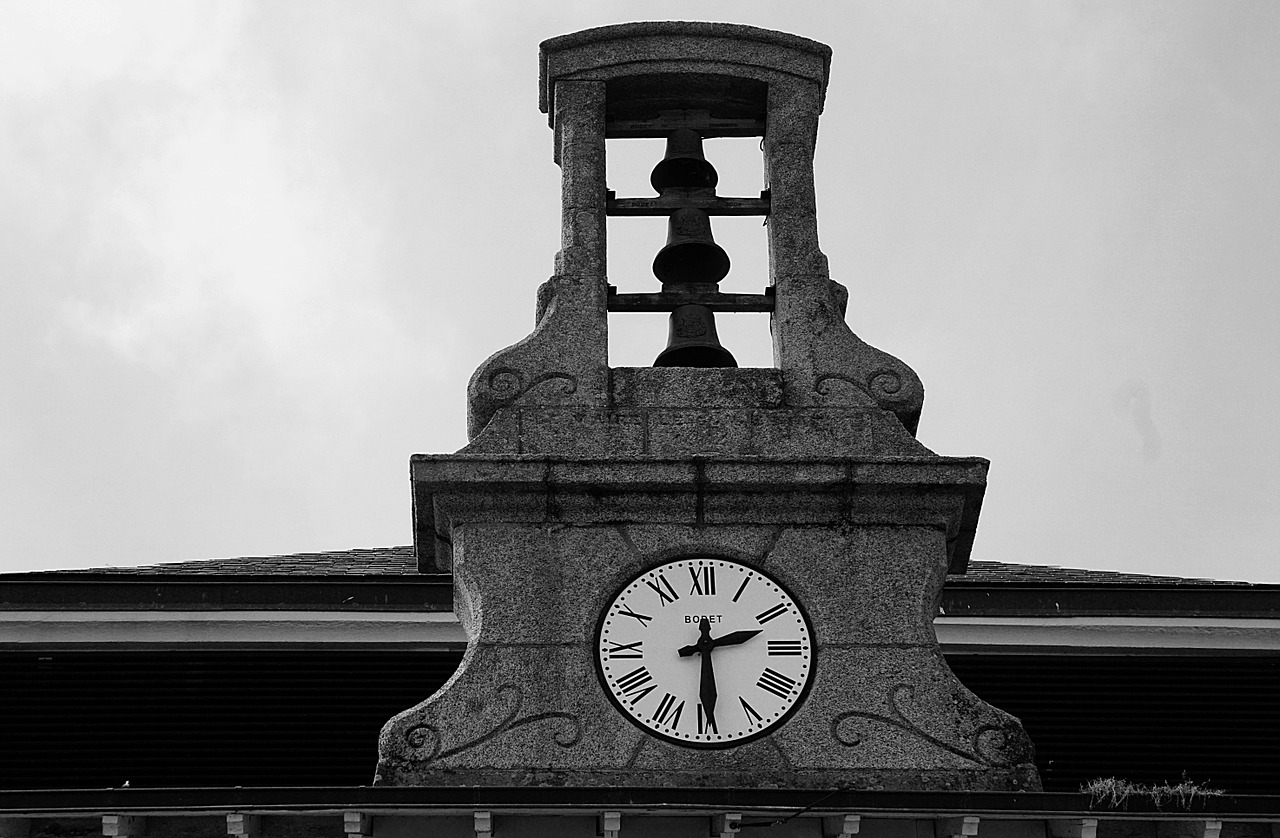 bell tower pendulum time free photo