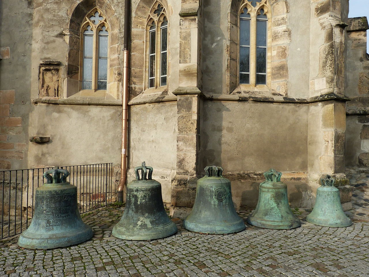 bells church magdeburg free photo