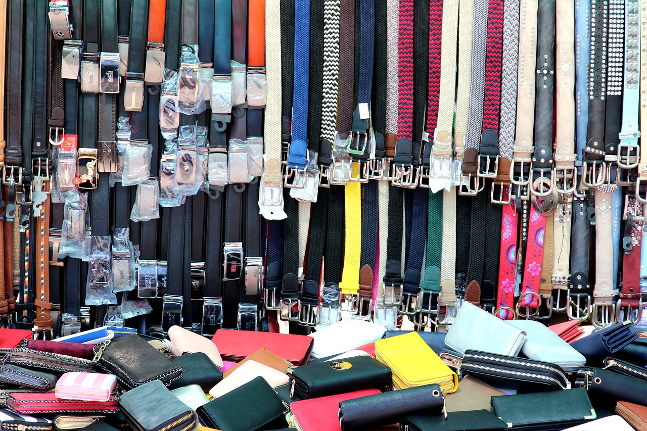 belts stand market free photo