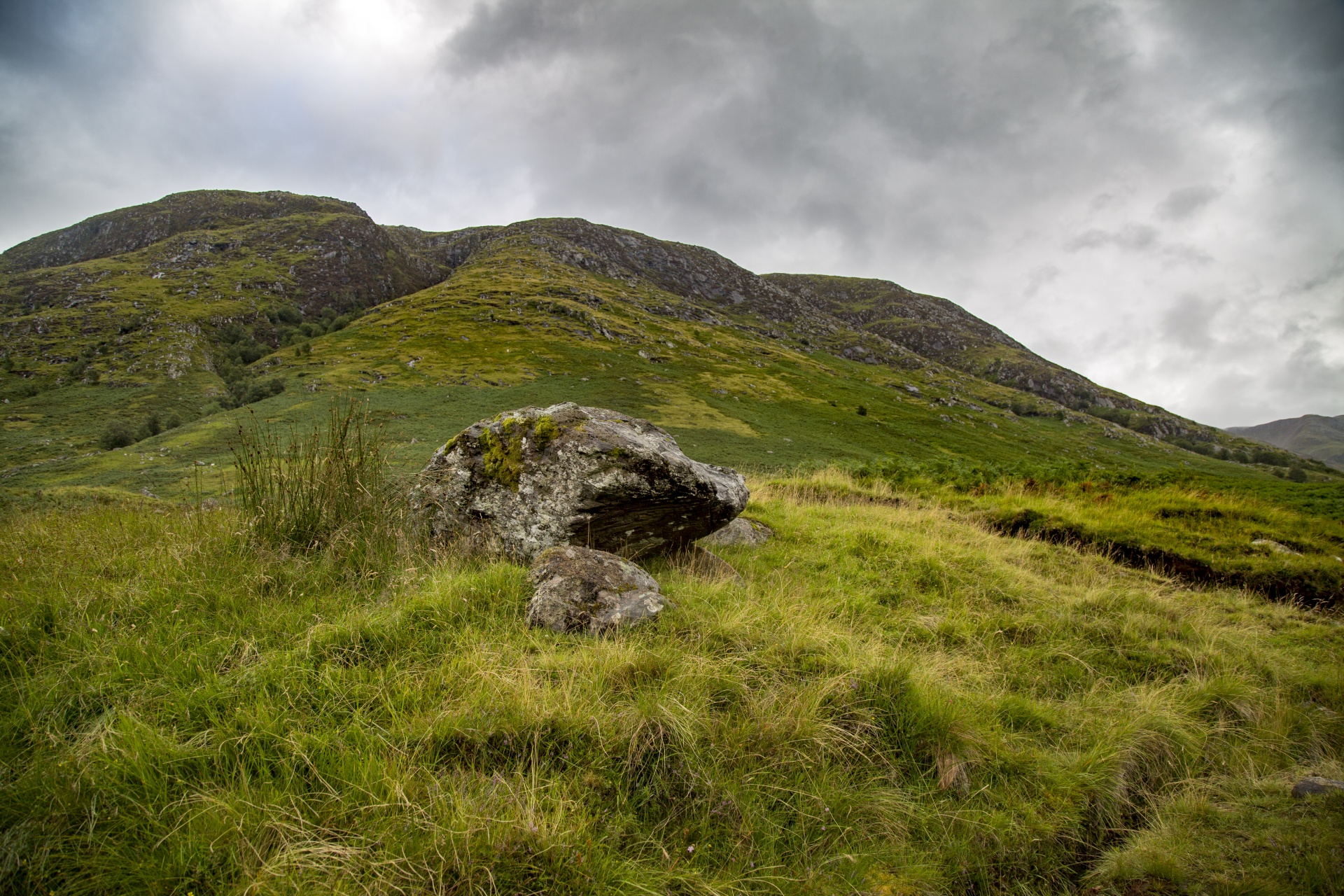 ben scotland fog free photo