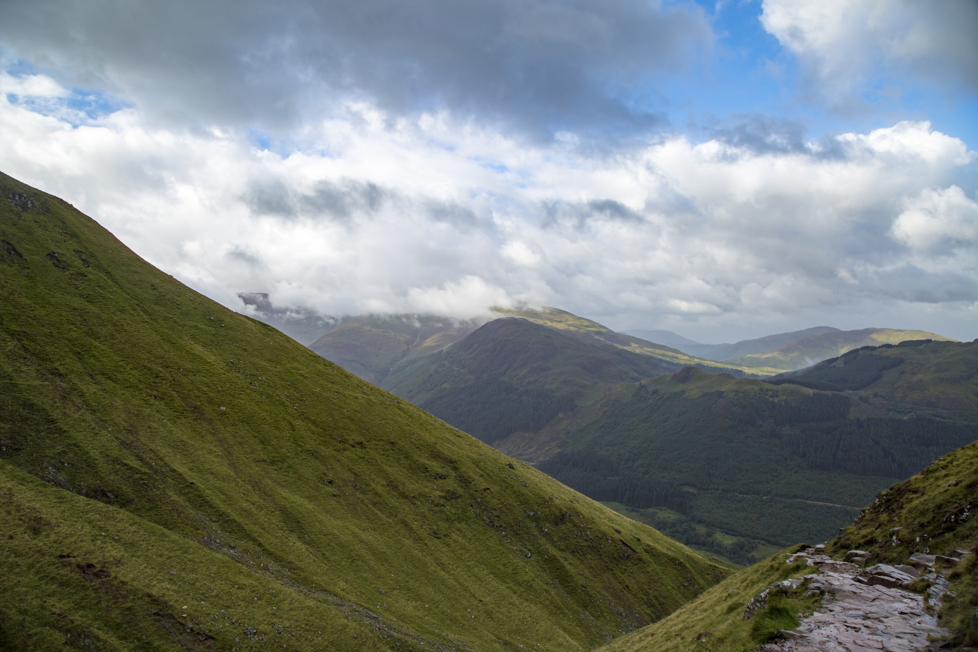 ben scotland fog free photo