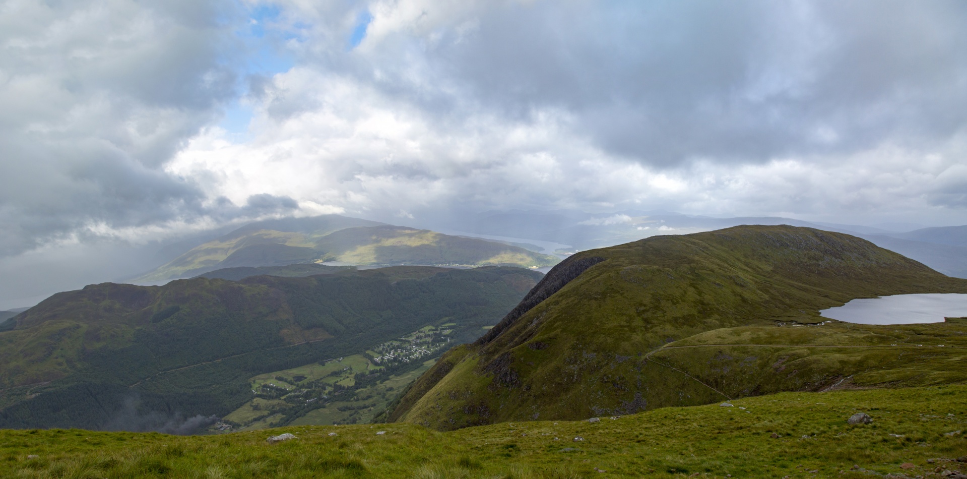 ben scotland fog free photo