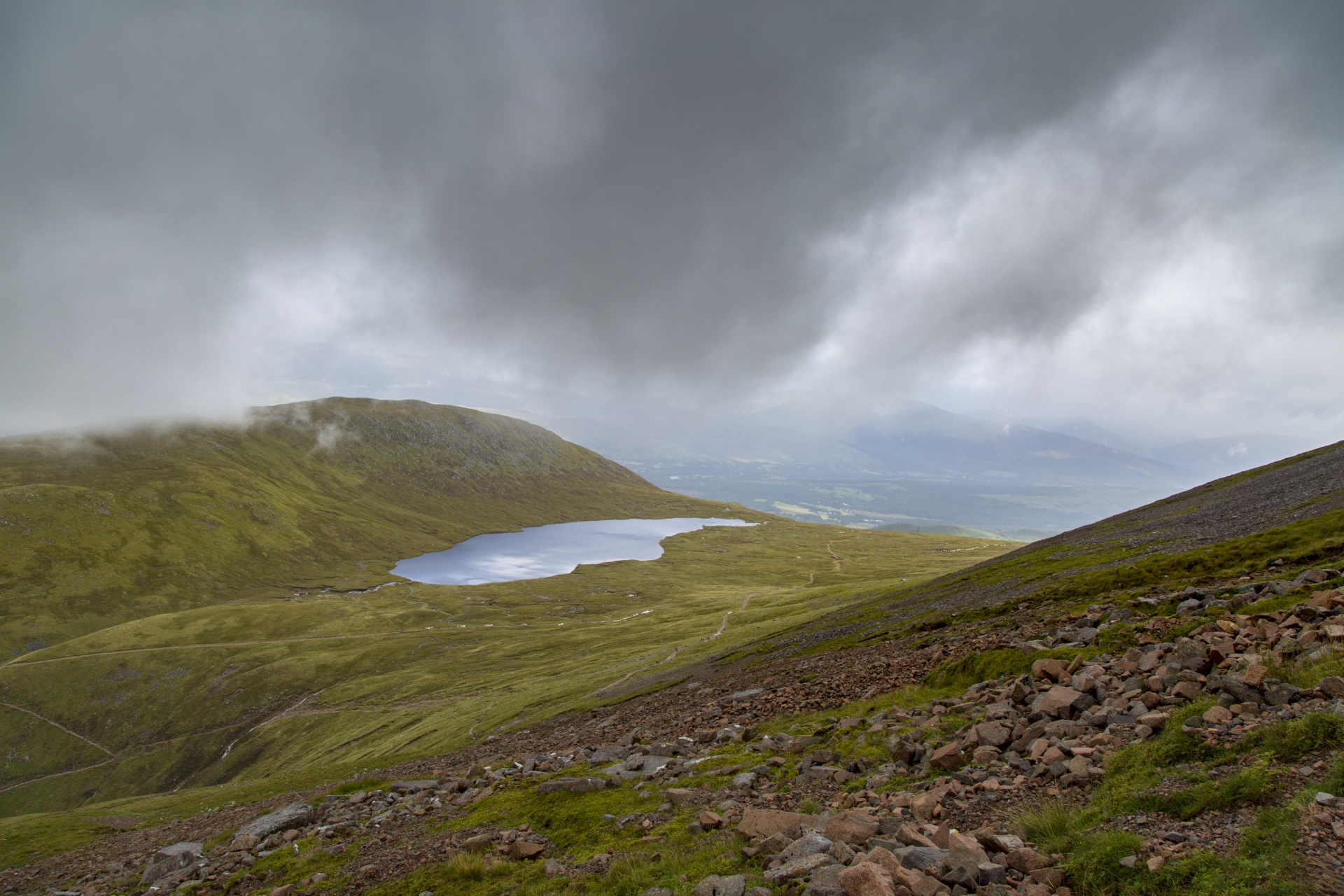 ben scotland fog free photo