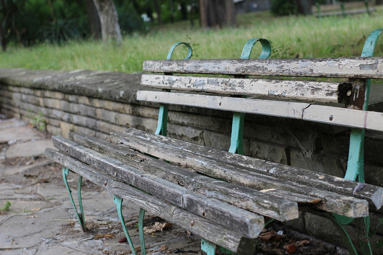 bench old broken free photo