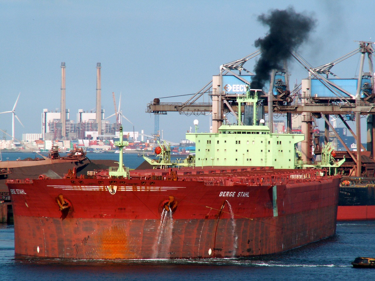 berge stahl port rotterdam free photo