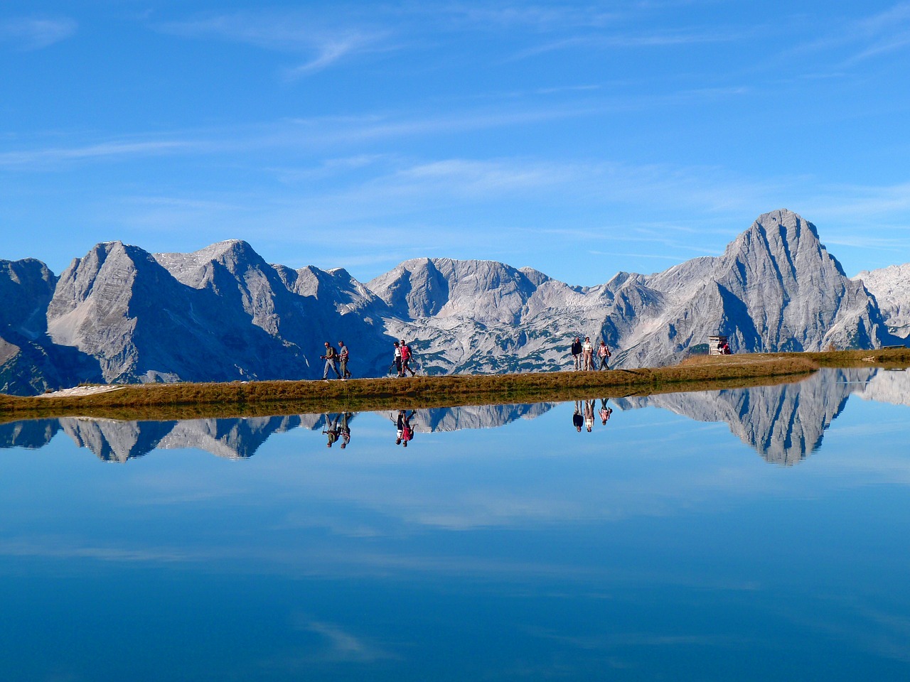 bergsee water reflection mirror lake free photo