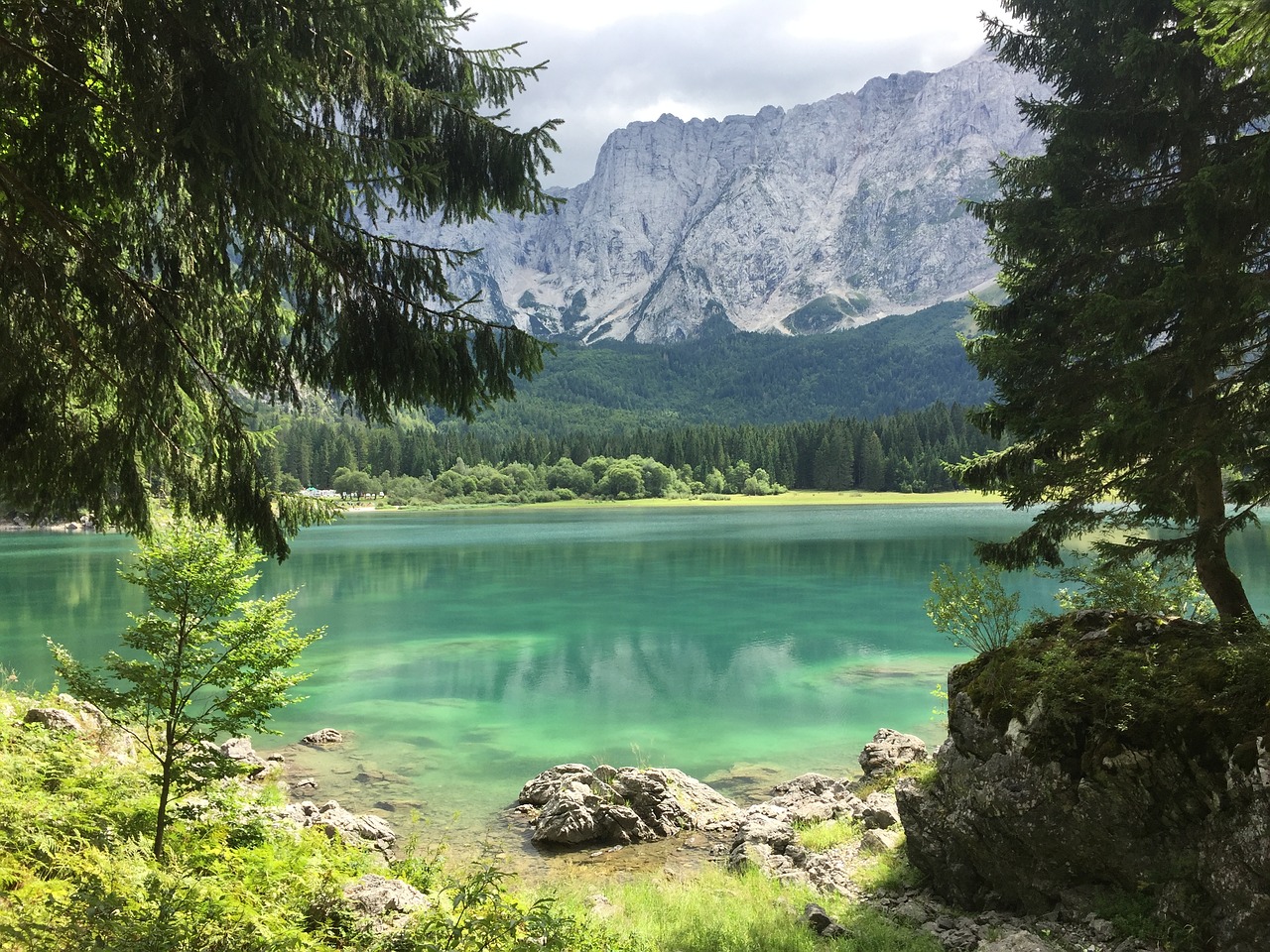 bergsee alpine mountain lake free photo