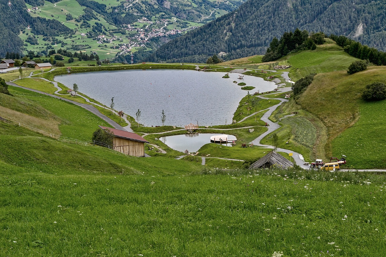 bergsee  water  nature free photo