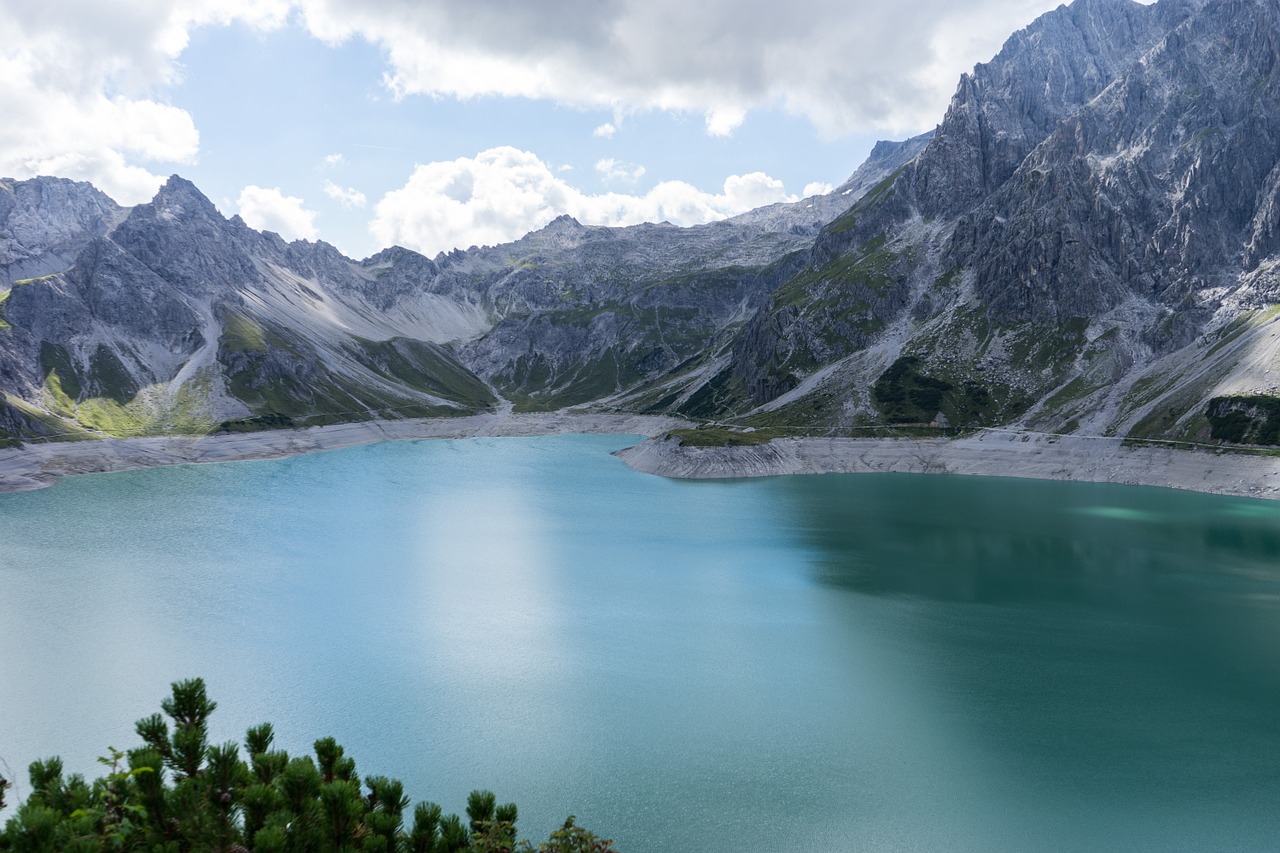 bergsee reservoir mountains free photo