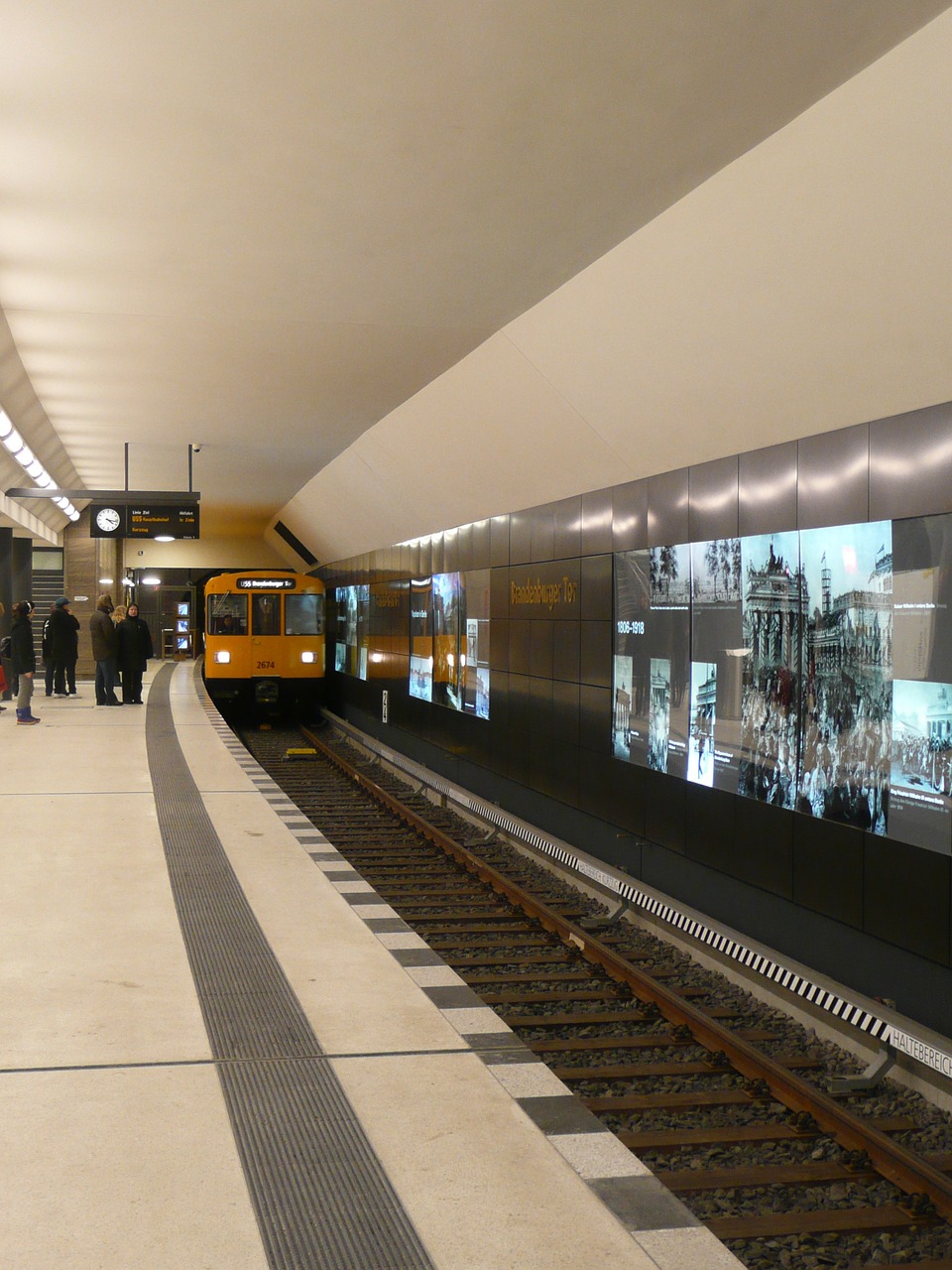 berlin metro capital free photo