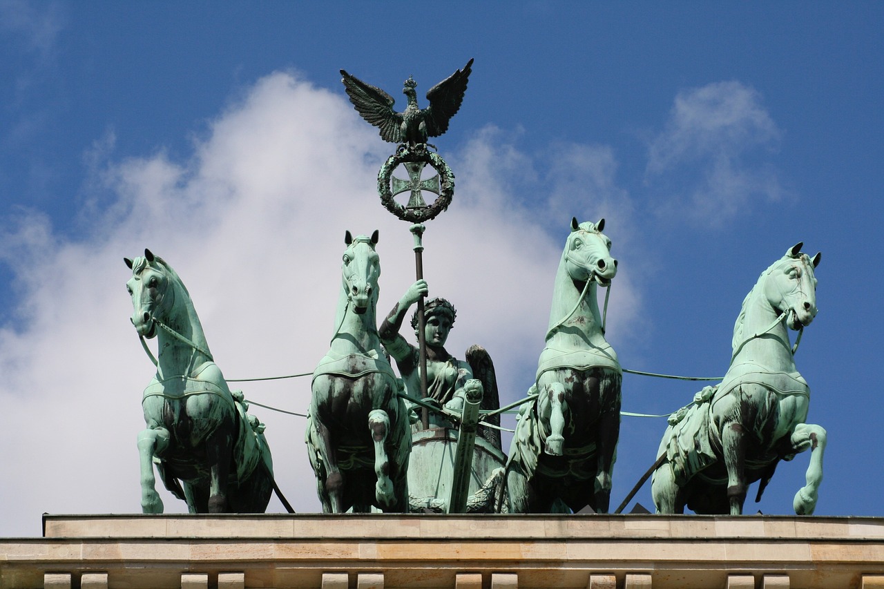 berlin brandenburg gate landmark free photo