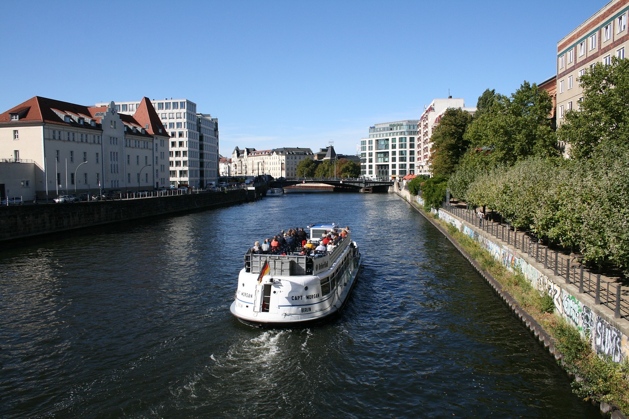 berlin boat summer free photo