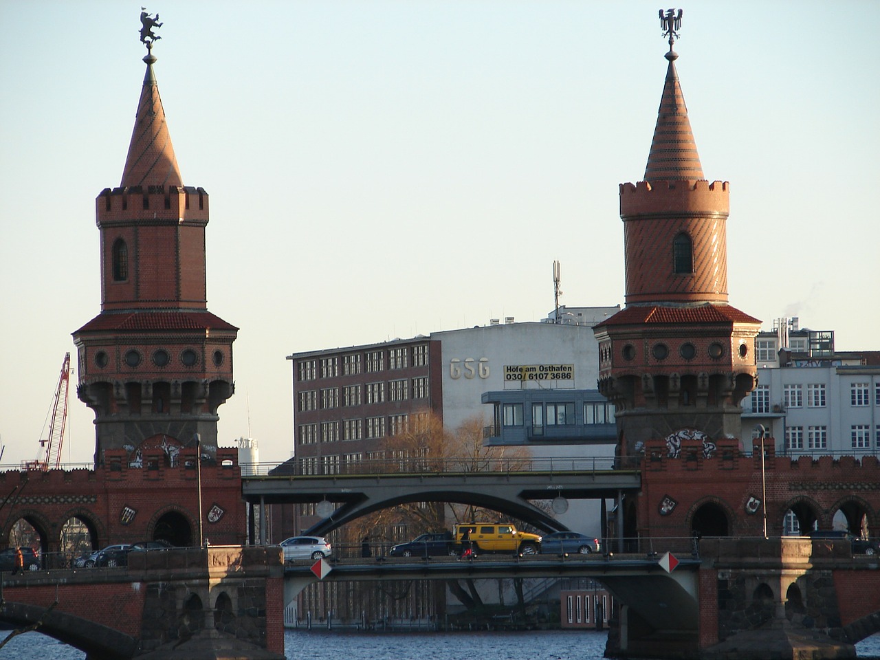 berlin oberbaumbrücke bridge free photo