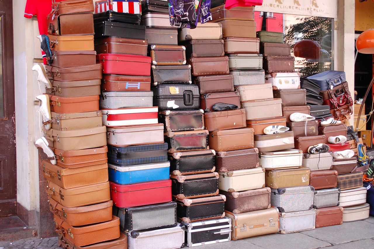 berlin suitcases market free photo