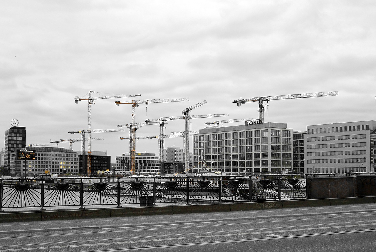 berlin oberbaumbrücke cranes free photo