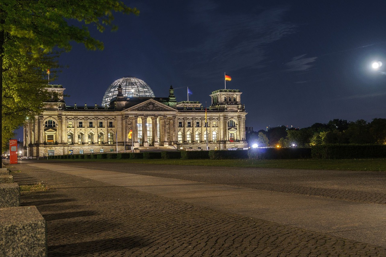 berlin reichstag capital free photo