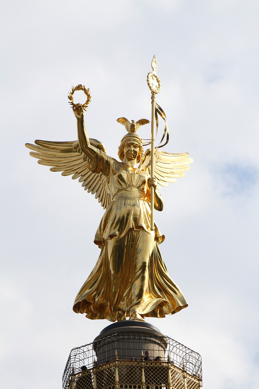 berlin statue golden free photo