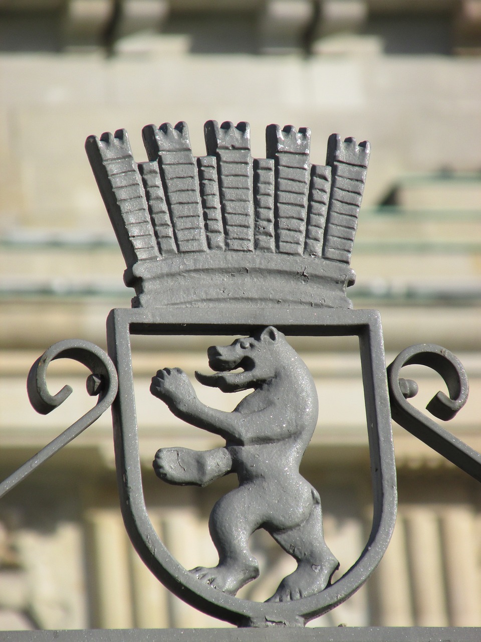 berlin  coat of arms  bear free photo