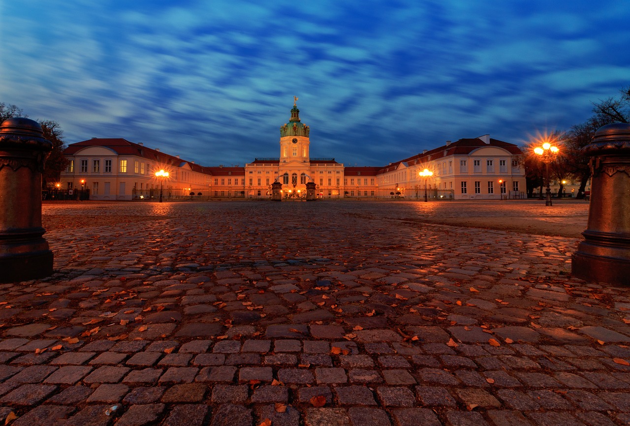 berlin  castle  places of interest free photo