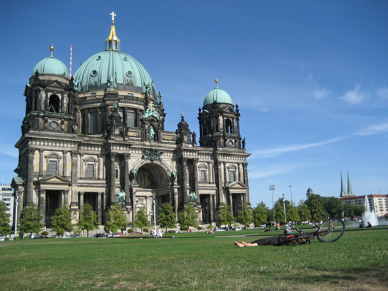 berlin cathedral symbol free photo