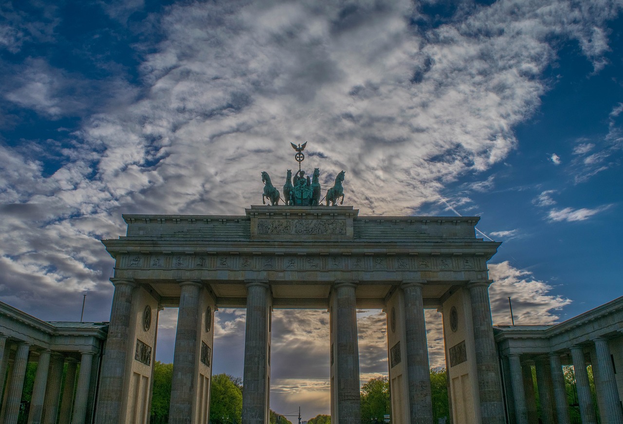 berlin  brandenburg gate  landmark free photo