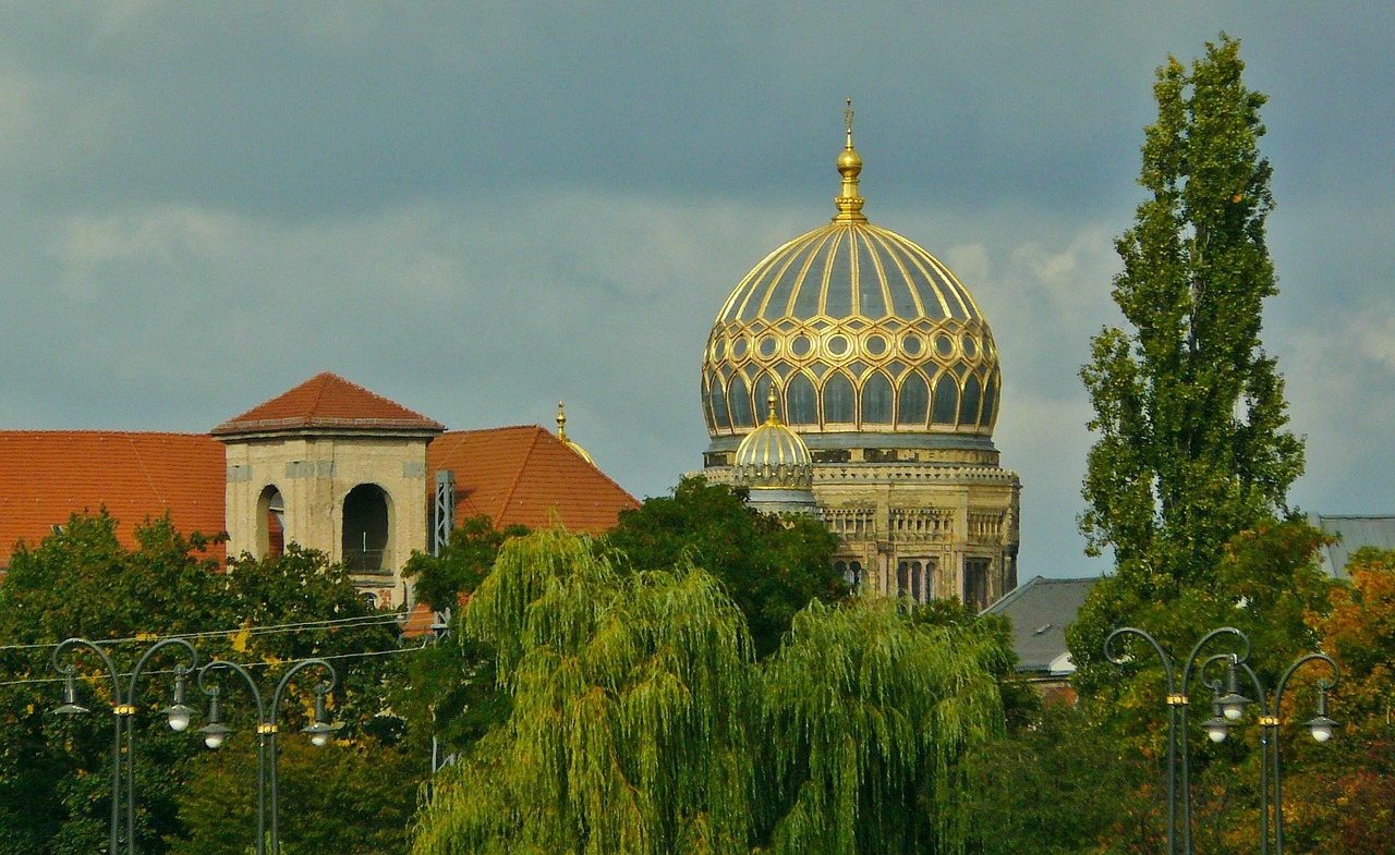 berlin city view synagogue free photo