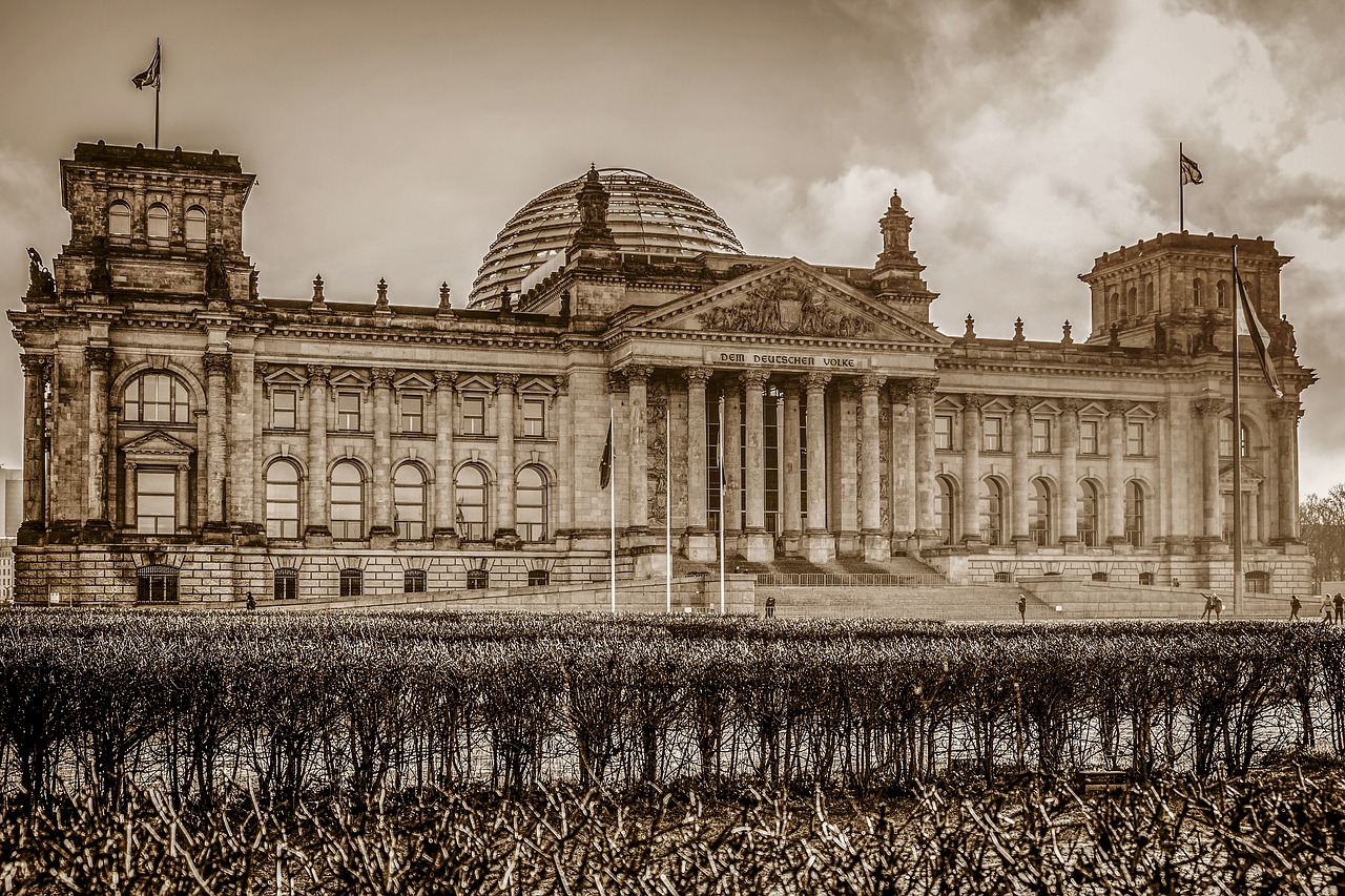 berlin  reichstag  government buildings free photo