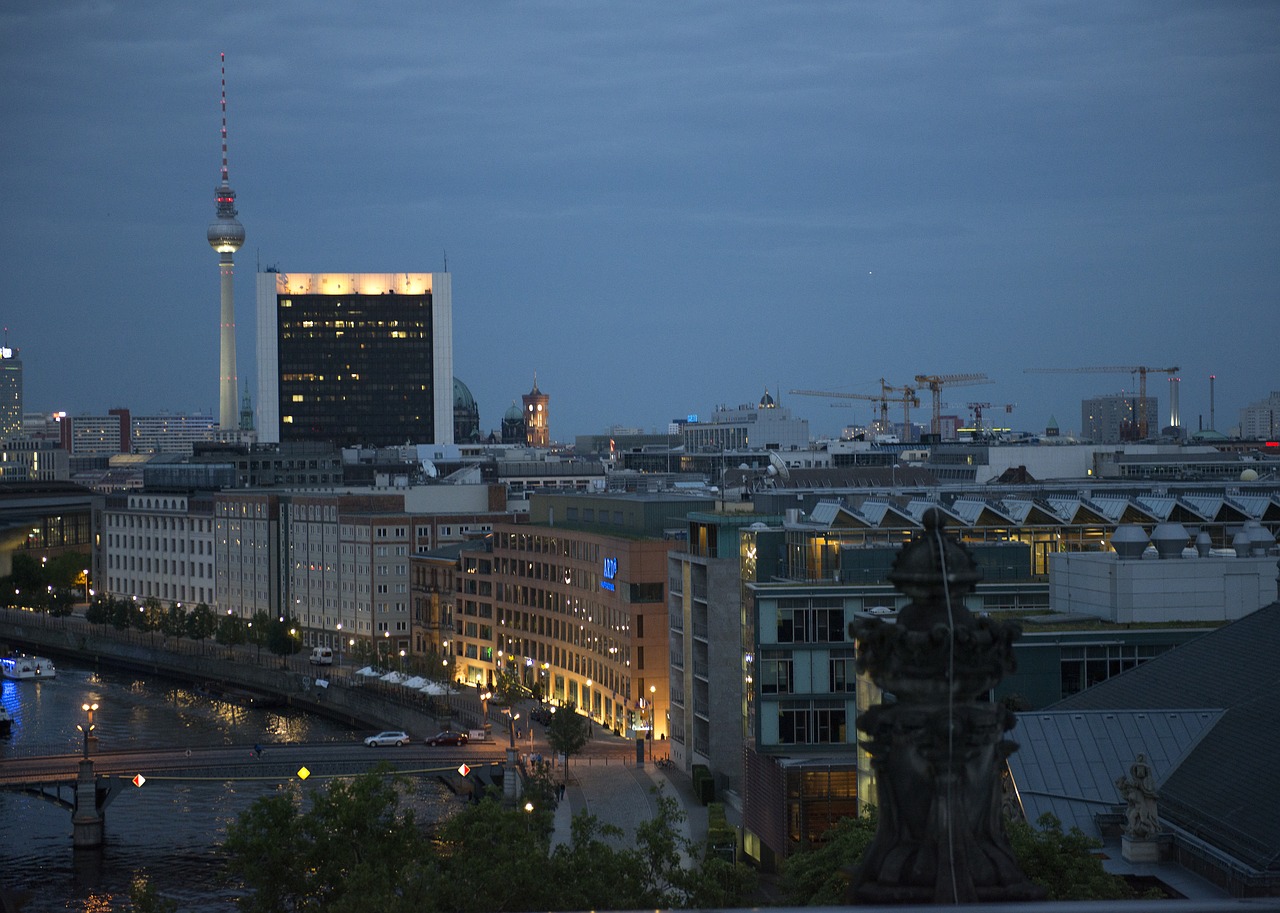 berlin  reichstag  bundestag free photo