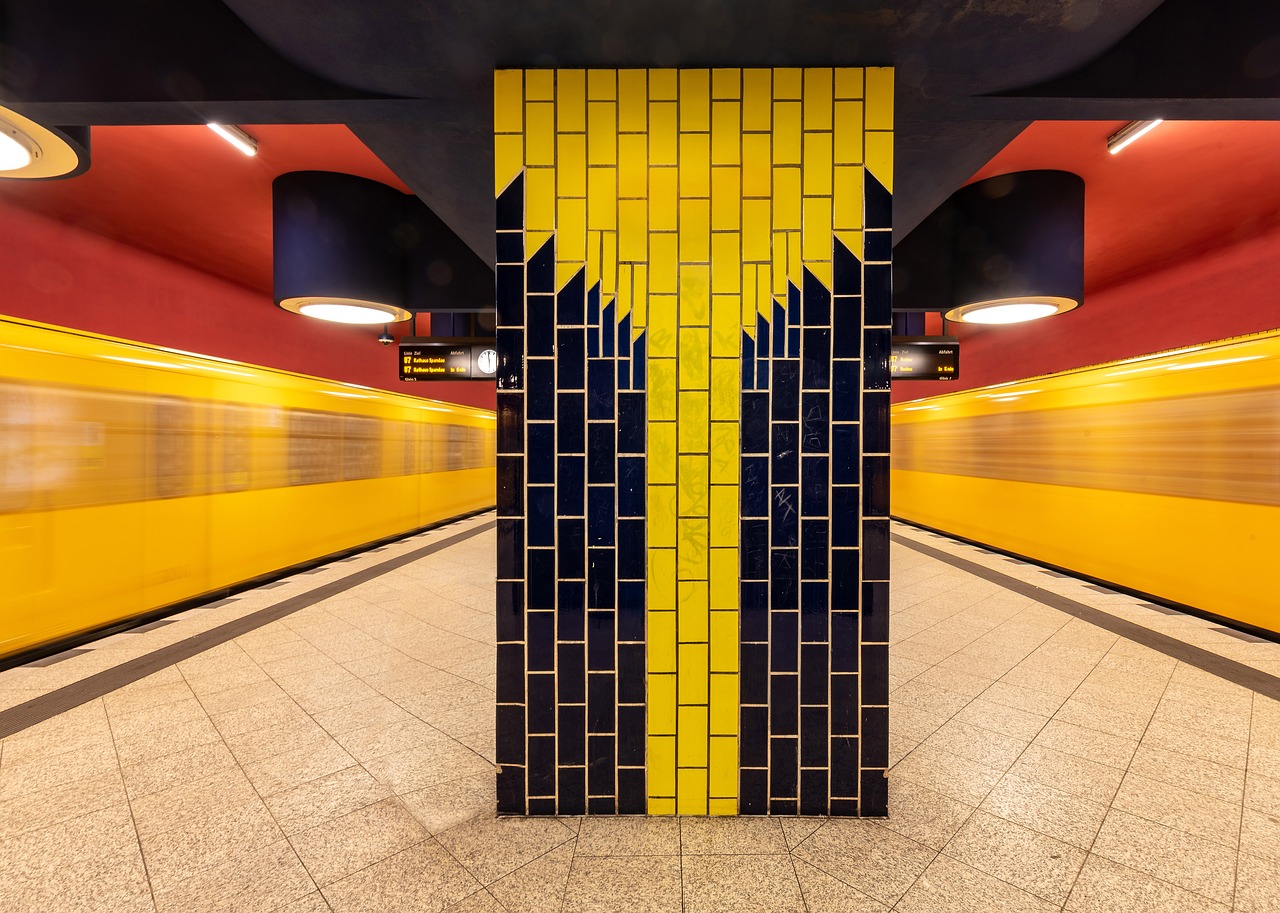 berlin  metro  jakob-kaiser-platz free photo