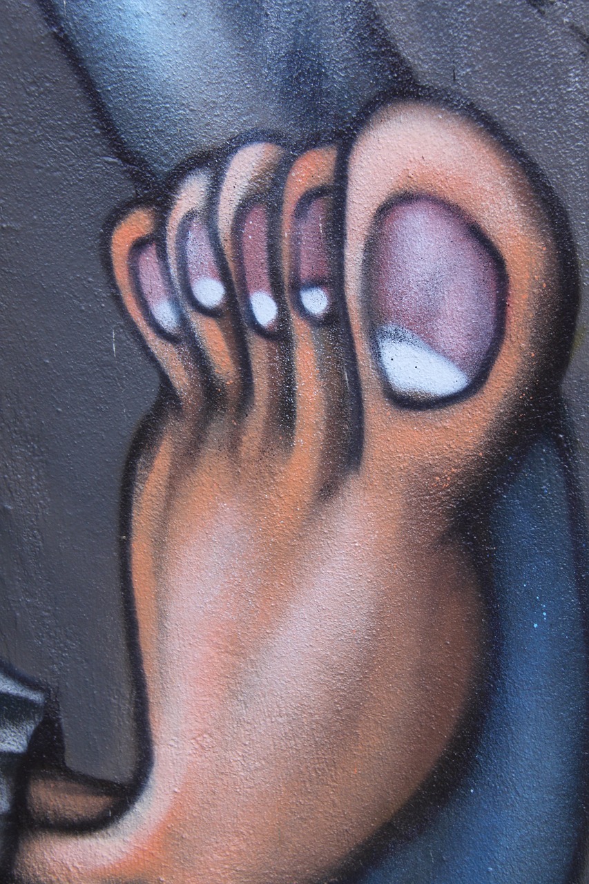 toes grafitti street art free photo