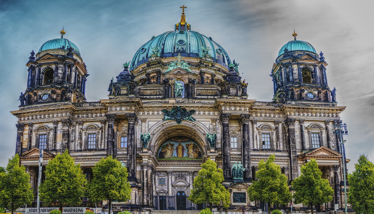 berlin cathedral building architecture free photo