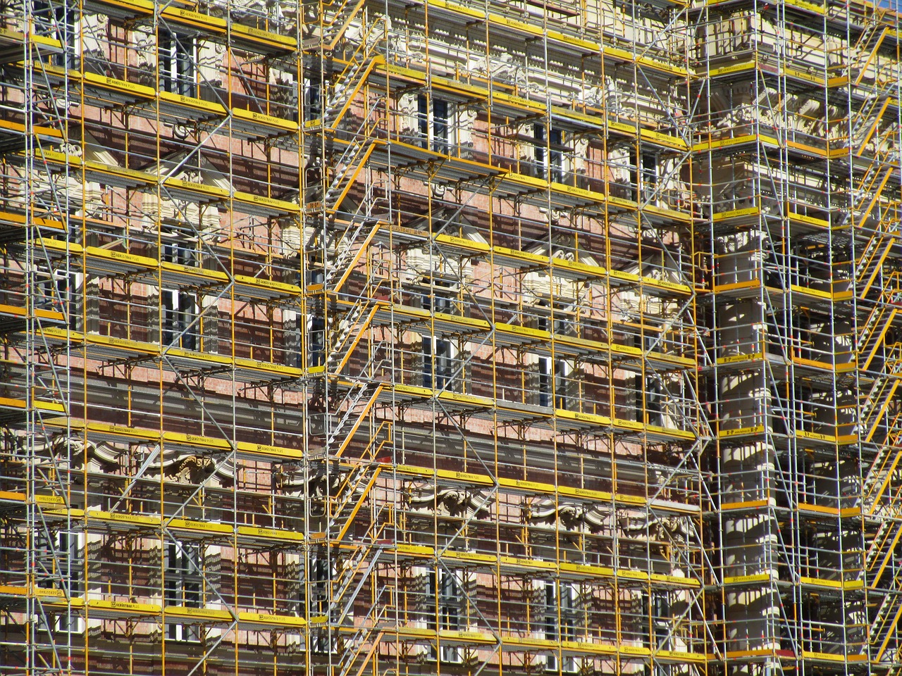 berlin city palace scaffolding construction free photo