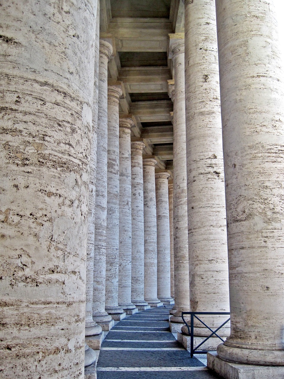 bernini's colonnade st peter's square rome free photo