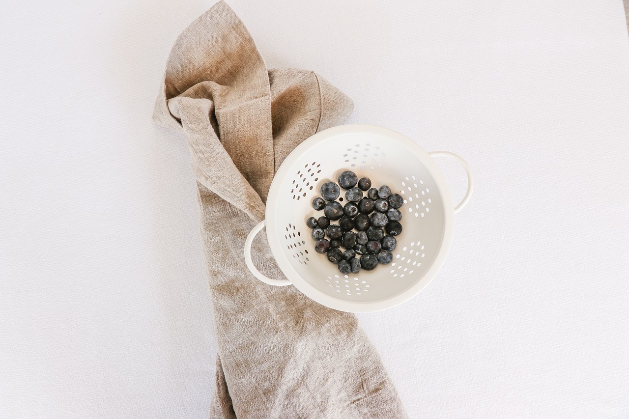 berries  white  food free photo