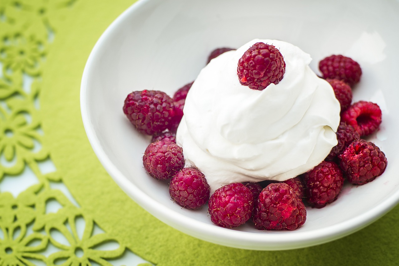 berries whipped cream cream free photo