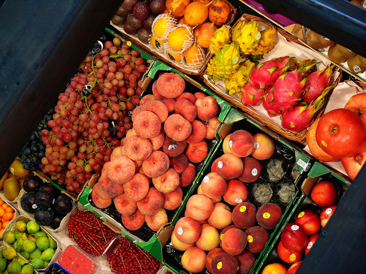 fruits berries eat free photo