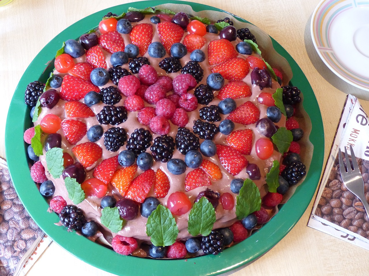 berries pie cake sweetness free photo