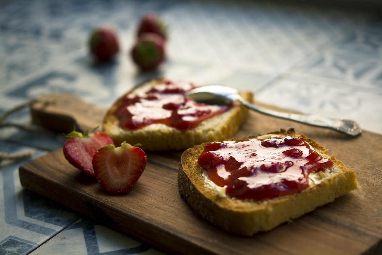 berry bread breakfast free photo
