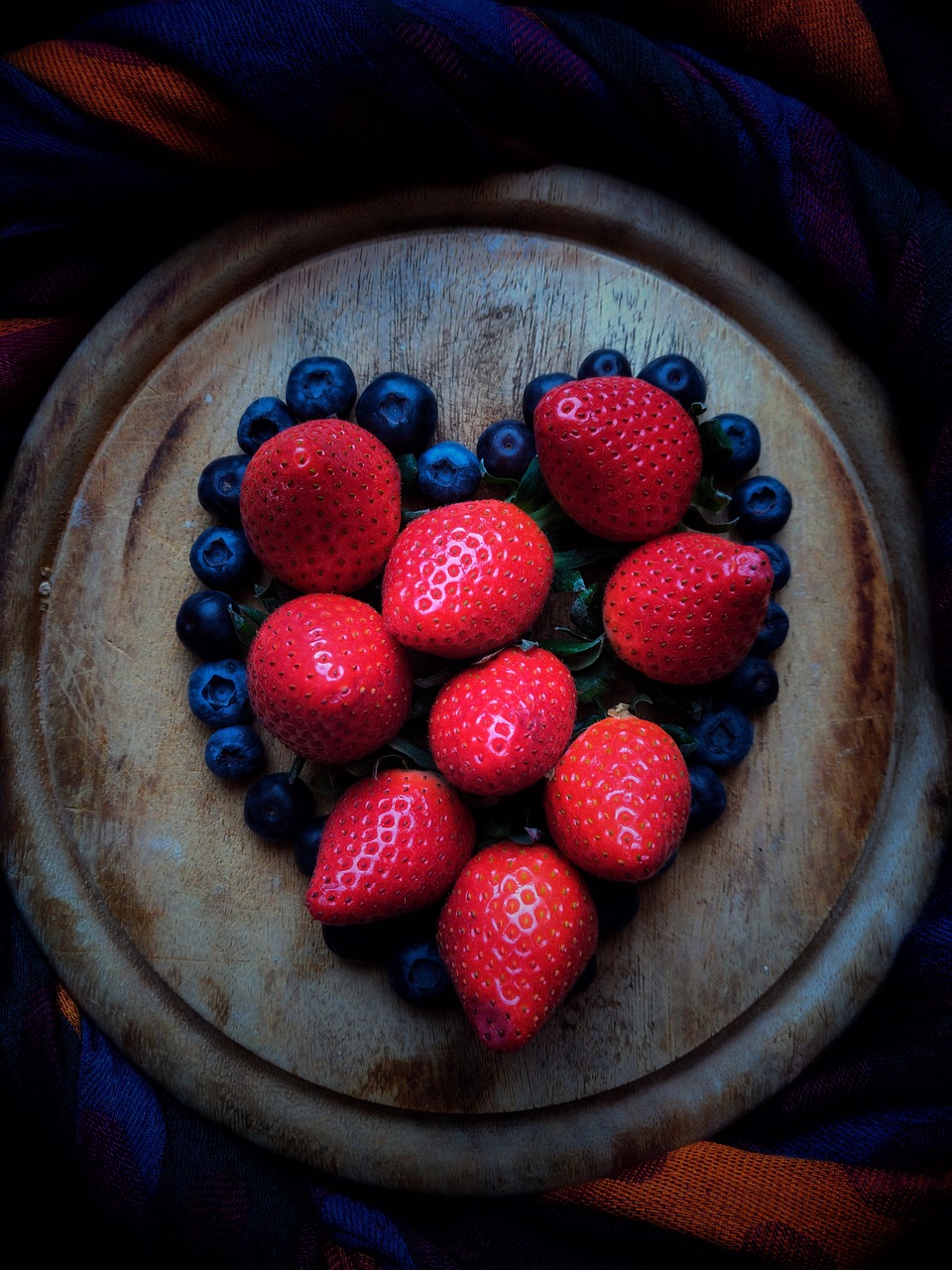 berry  red  blue free photo