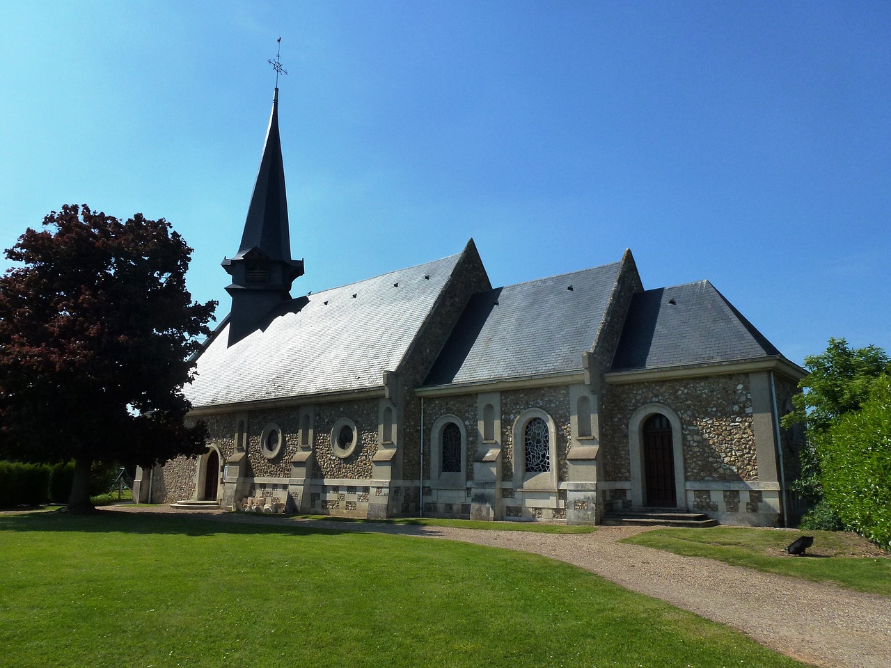 berville-la-campagne notre dame church free photo