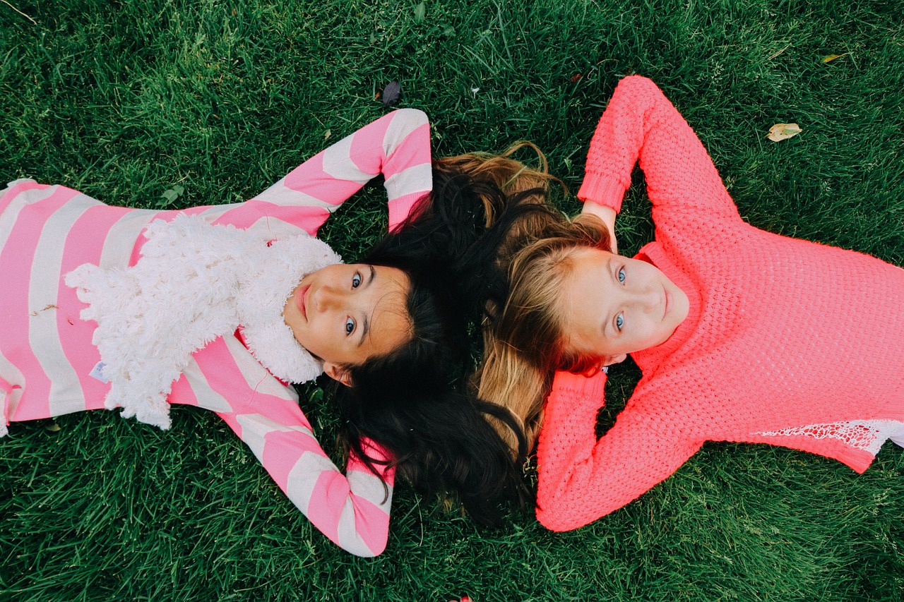 best friends childhood girls free photo