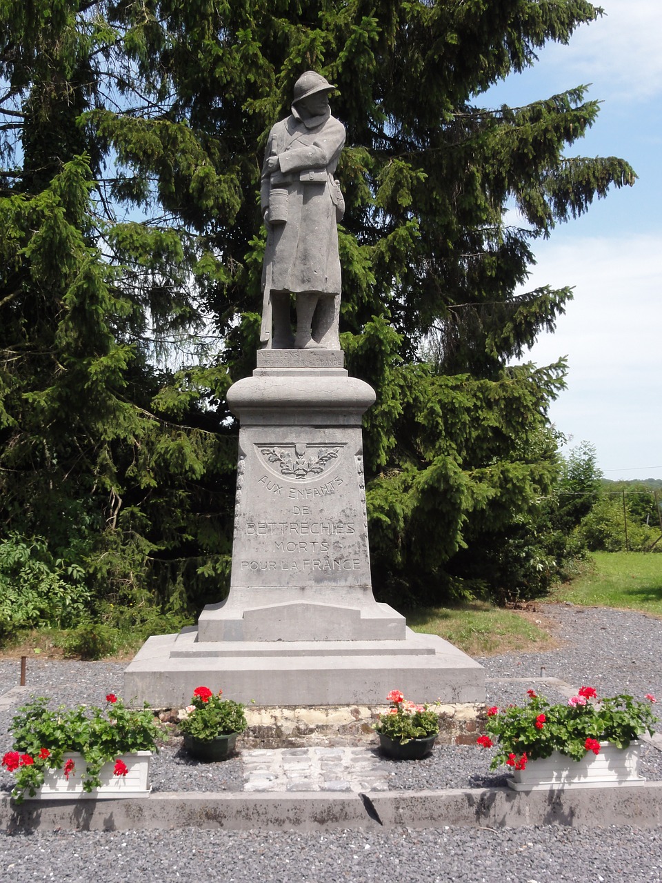 bettrechies war memorial france free photo