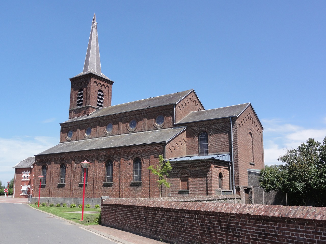 beugnies france church free photo