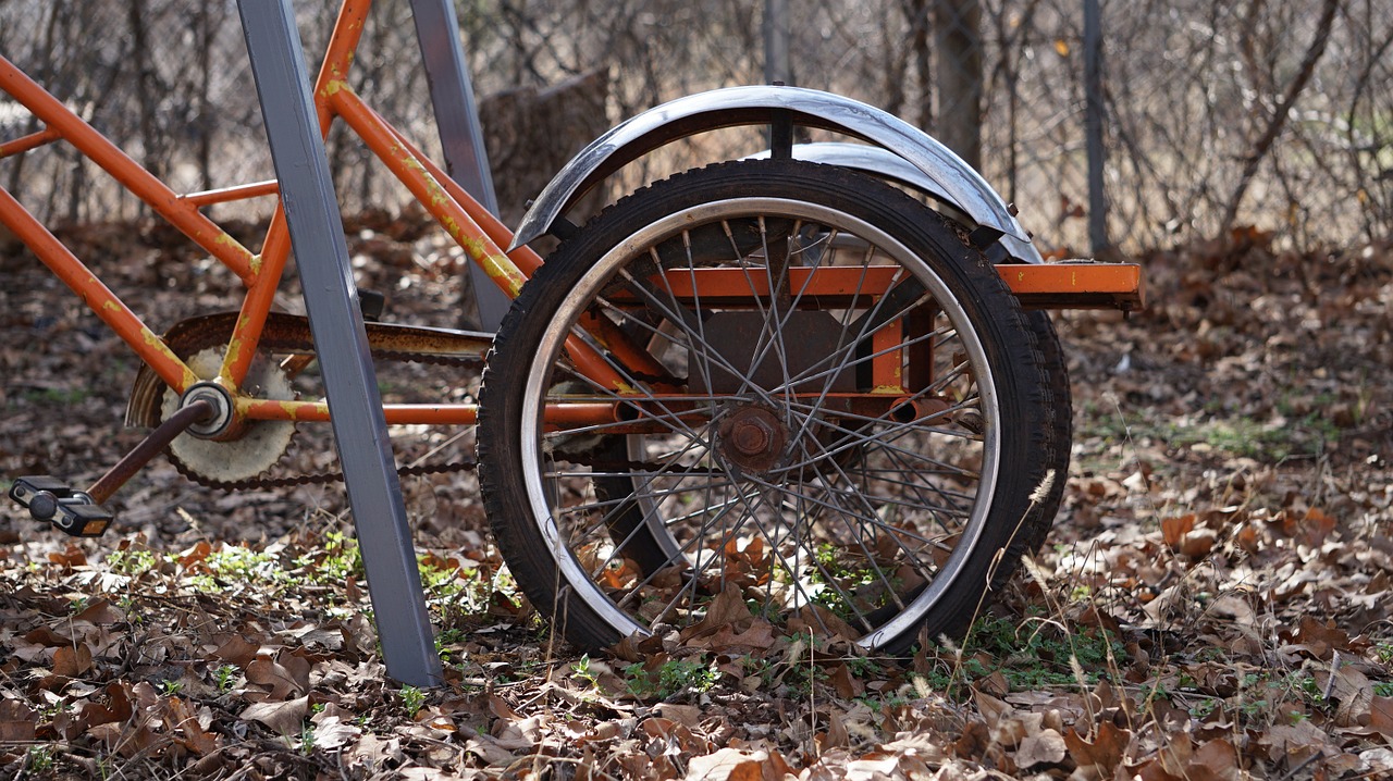 bicycle wheel old free photo